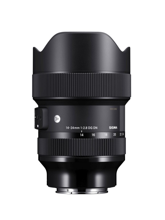 Presse_Produktabbildung_mitGegenlichtblende_14-24mm_F28_DG_DN_Art